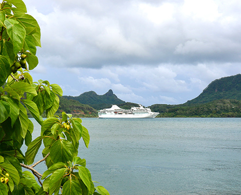 Eine Aufnahme von der MS Paul Gauguin auf See